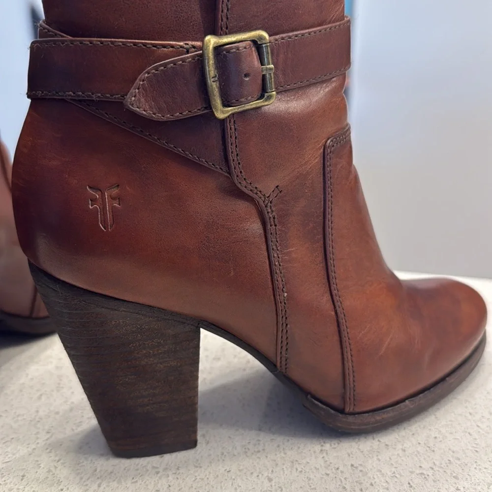 FRYE Patty Riding Bootie Redwood Leather High Heel Boots 7.5 - Picture 8 of 16